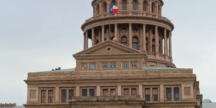 The Texas State Capitol building in Austin, viewed from the front